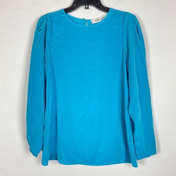 Diane Von Furstenberg Blouse Shirt Popover Knit Top Solid Blue‎ Keyhole Back - Picture 1 of 7